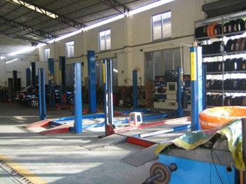唐山精工汽修美容裝具學(xué)校開(kāi)設(shè)哪些專業(yè)？