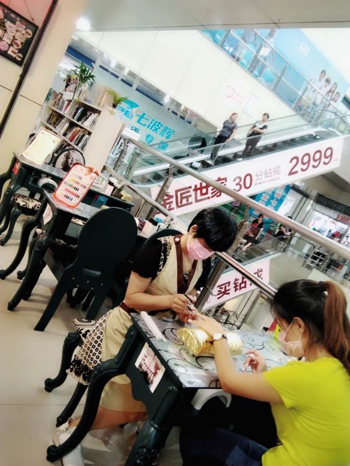 纖指圓夢想！保定東方技工學(xué)校創(chuàng)業(yè)者——李丹！  