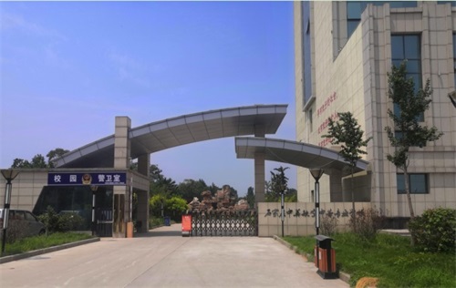  石家莊中英航空學(xué)校學(xué)費(fèi)貴嗎？   