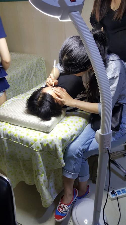專業(yè)難怎么辦？唐山美容學(xué)校名師指導(dǎo)助你成功！