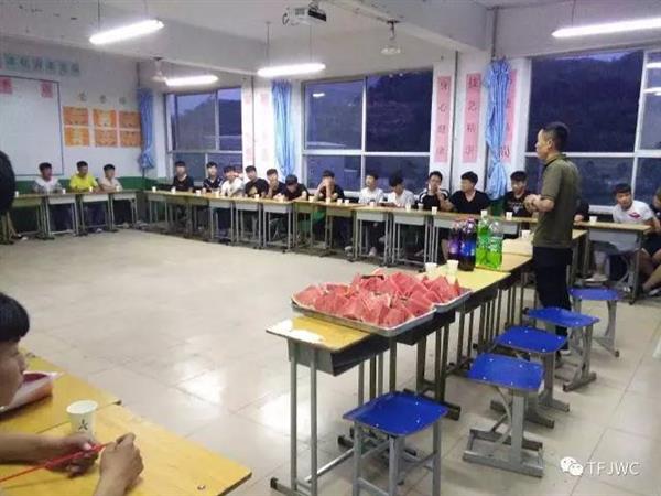 承德騰飛職業(yè)技術(shù)專修學院的一天——6月18日