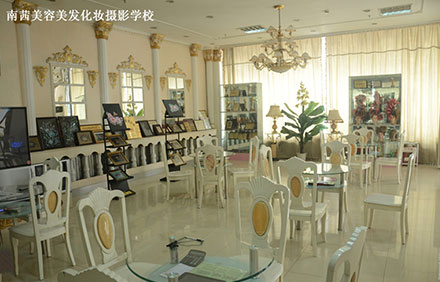 青島哪里可以學(xué)習(xí)美容美發(fā)專業(yè)？