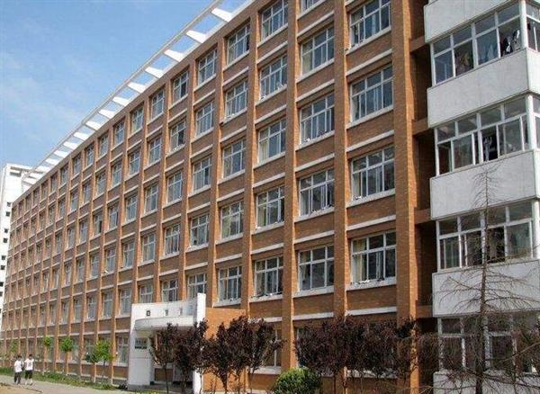 山東省臨沂衛(wèi)生學(xué)校都開(kāi)設(shè)了哪些專(zhuān)業(yè)？